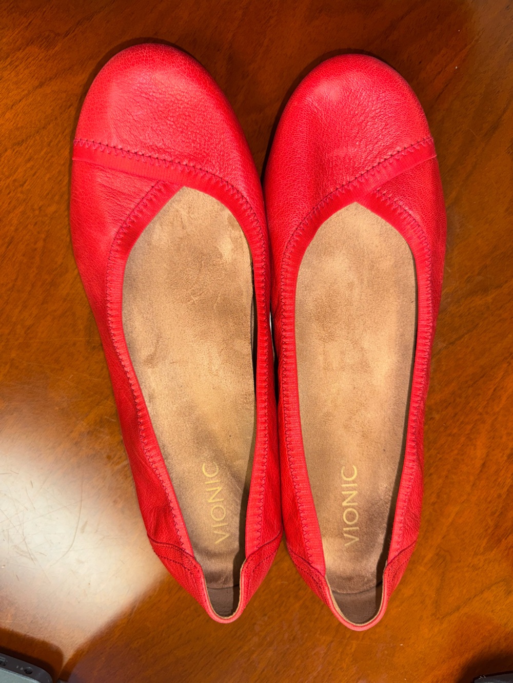 Vionic Red Leather Slip-On Ballet Flats